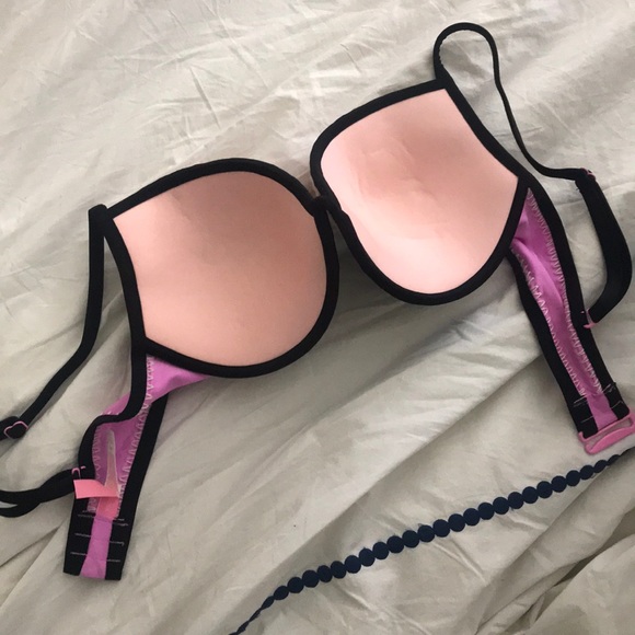 Victoria secret bikini top - Picture 2 of 2